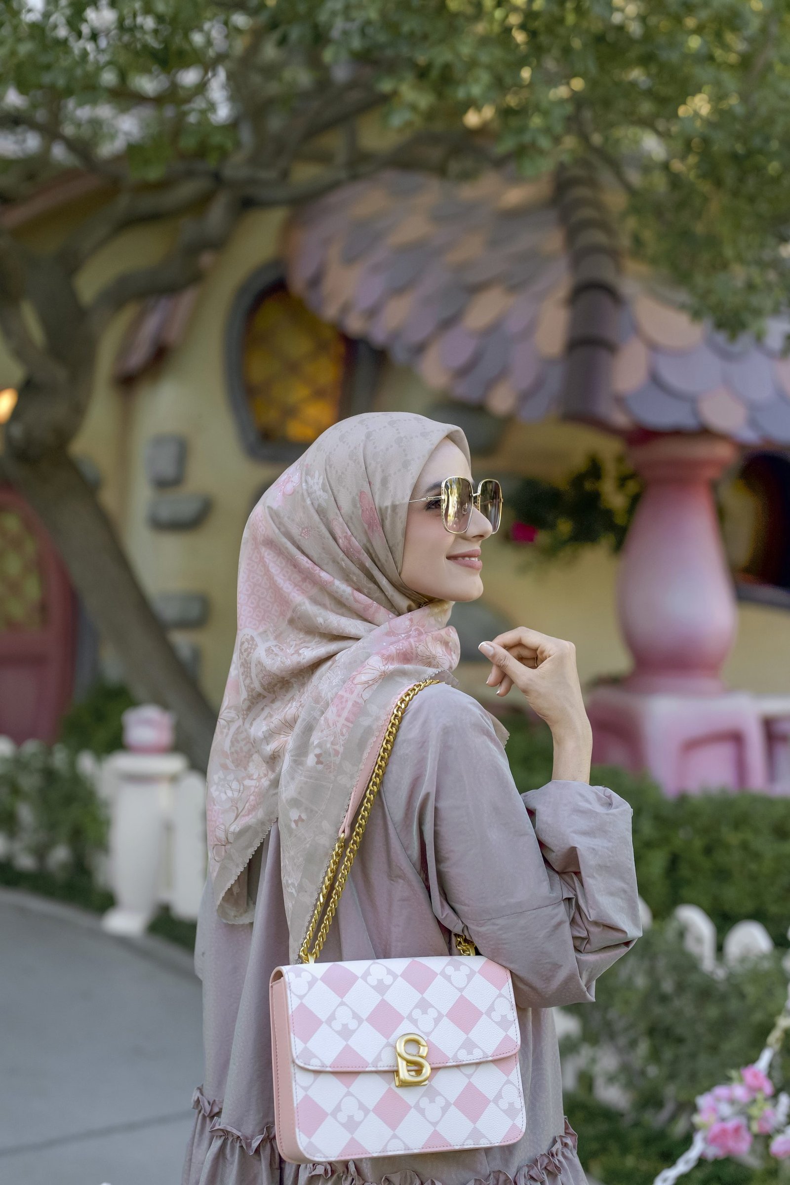 Jual yumi tote bag pink buttonscarves Tote Bag Buttonscarves