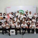 053 - foto 2- Para pemenang lomba workshop Sharp Ecobiton di SMAN 4 Medan